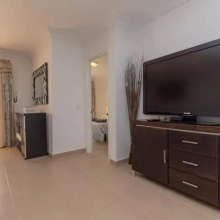 Bahia La Caleta 1 - Two Bed شقة