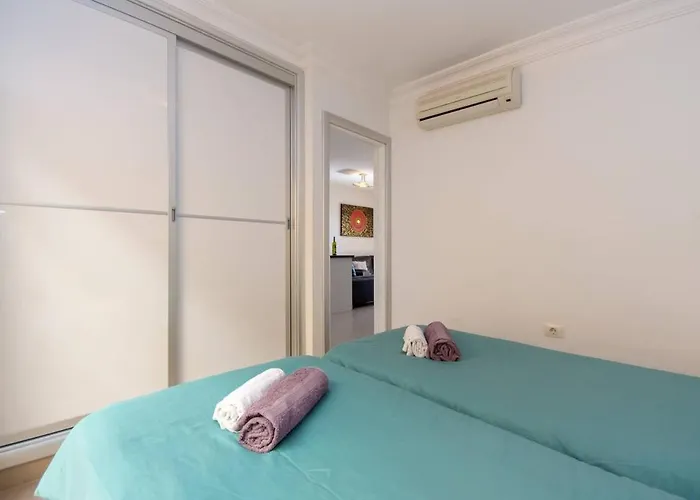 Bahia La Caleta 1 - Two Bed 아파트 아데제