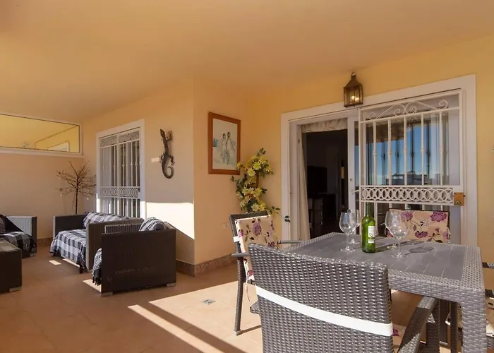 Bahia La Caleta 1 - Two Bed דירה אדחה